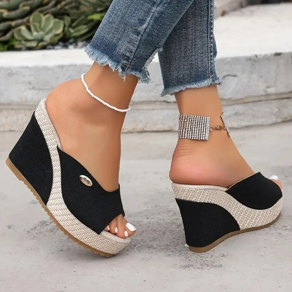 NEW -‎ Elegant Black Wedge Sandals